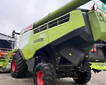 Клаас Lexion 750 1997 у Звенигородка на Automoto.ua Клаас Lexion 750, об'ємом двигуна 2.45 л та пробігом 0 тис. км за 158586 $, фото 3 на Automoto.ua