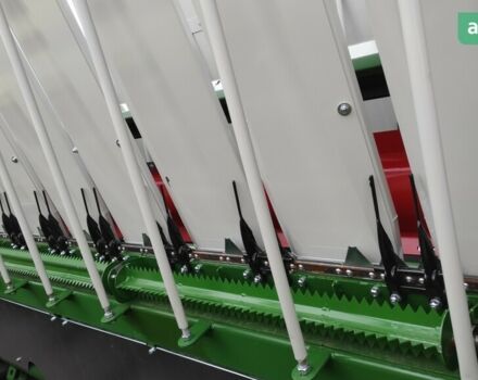 Клаас Sunspeed 12-70, объемом двигателя 0 л и пробегом 1 тыс. км за 30709 $, фото 18 на Automoto.ua