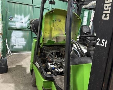 Зеленый Кларк ЦГП, объемом двигателя 2.5 л и пробегом 0 тыс. км за 6000 $, фото 5 на Automoto.ua