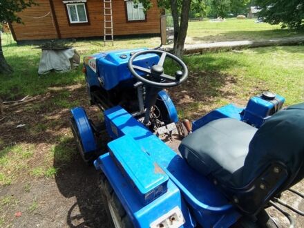 Клаус LX 155 2018 в Сарнах на Automoto.ua Синий Клаус LX 155, объемом двигателя 0 л и пробегом 2 тыс. км за 2000 $, фото 1 на Automoto.ua
