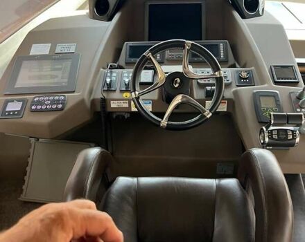 Білий Кранчі Flybridge, об'ємом двигуна 8 л та пробігом 1 тис. км за 863685 $, фото 1 на Automoto.ua
