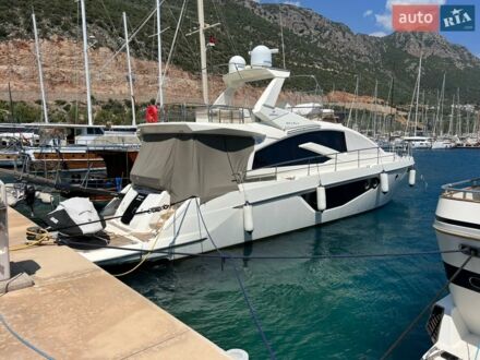 Білий Кранчі Flybridge, об'ємом двигуна 8 л та пробігом 1 тис. км за 875139 $, фото 1 на Automoto.ua