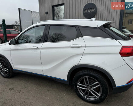 Білий DFSK Seres 3, об'ємом двигуна 0 л та пробігом 16 тис. км за 12900 $, фото 6 на Automoto.ua