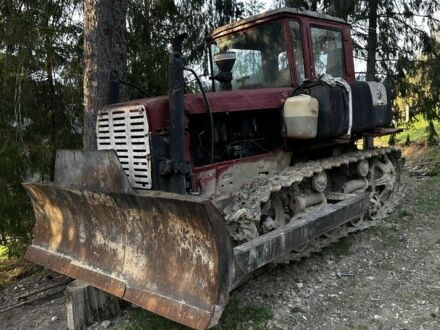 ДТ 75 1950 в Путиле на Automoto.ua Красный ДТ 75, объемом двигателя 0 л и пробегом 10 тыс. км за 4000 $, фото 1 на Automoto.ua