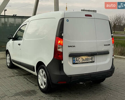 Белый Дачия Доккер, объемом двигателя 1.46 л и пробегом 210 тыс. км за 5950 $, фото 5 на Automoto.ua