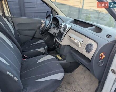 Белый Дачия Доккер, объемом двигателя 1.6 л и пробегом 220 тыс. км за 3200 $, фото 16 на Automoto.ua