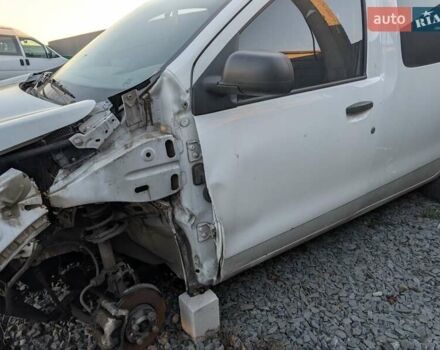 Белый Дачия Доккер, объемом двигателя 1.6 л и пробегом 220 тыс. км за 3200 $, фото 7 на Automoto.ua