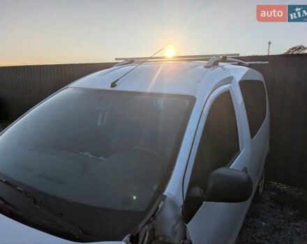 Белый Дачия Доккер, объемом двигателя 1.6 л и пробегом 220 тыс. км за 3200 $, фото 4 на Automoto.ua