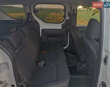 Белый Дачия Доккер, объемом двигателя 1.5 л и пробегом 240 тыс. км за 9300 $, фото 6 на Automoto.ua