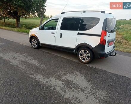 Белый Дачия Доккер, объемом двигателя 1.5 л и пробегом 240 тыс. км за 9300 $, фото 7 на Automoto.ua