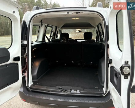 Белый Дачия Доккер, объемом двигателя 1.5 л и пробегом 188 тыс. км за 11100 $, фото 44 на Automoto.ua