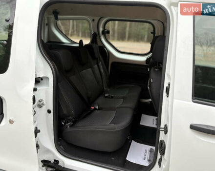 Белый Дачия Доккер, объемом двигателя 1.5 л и пробегом 188 тыс. км за 11100 $, фото 38 на Automoto.ua