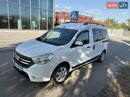 Дачия Доккер 2013 в Запорожье на Automoto.ua Белый Дачия Доккер, объемом двигателя 1.5 л и пробегом 205 тыс. км за 7200 $, фото 1 на Automoto.ua