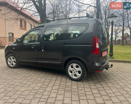 Серый Дачия Доккер, объемом двигателя 1.2 л и пробегом 114 тыс. км за 6950 $, фото 4 на Automoto.ua