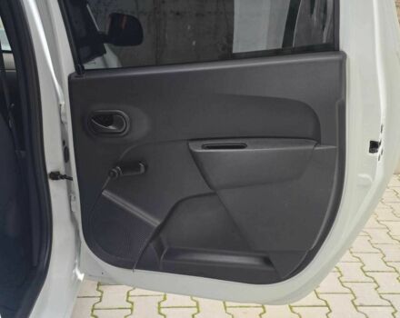 Білий Дачія Інша, об'ємом двигуна 1.6 л та пробігом 98 тис. км за 7999 $, фото 18 на Automoto.ua