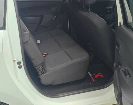 Білий Дачія Інша, об'ємом двигуна 1.6 л та пробігом 98 тис. км за 7999 $, фото 19 на Automoto.ua