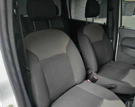 Білий Дачія Інша, об'ємом двигуна 1.6 л та пробігом 98 тис. км за 7999 $, фото 17 на Automoto.ua