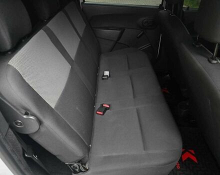 Білий Дачія Інша, об'ємом двигуна 1.6 л та пробігом 98 тис. км за 7999 $, фото 20 на Automoto.ua