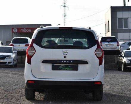 Белый Дачия Другая, объемом двигателя 1.6 л и пробегом 170 тыс. км за 7499 $, фото 2 на Automoto.ua