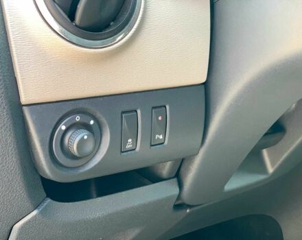 Дачия Другая 2012 в Виннице на Automoto.ua Серый Дачия Другая, объемом двигателя 1.5 л и пробегом 305 тыс. км за 6940 $, фото 13 на Automoto.ua