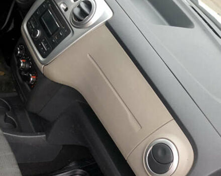 Білий Дачія Лоджі, об'ємом двигуна 1.6 л та пробігом 270 тис. км за 5700 $, фото 8 на Automoto.ua