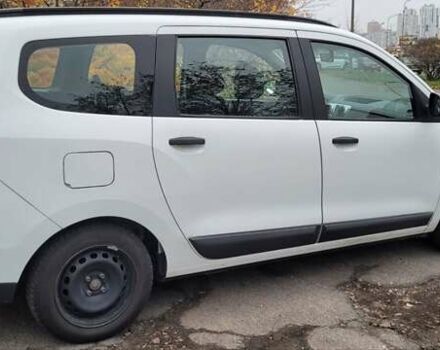 Белый Дачия Лоджи, объемом двигателя 1.6 л и пробегом 225 тыс. км за 5900 $, фото 5 на Automoto.ua