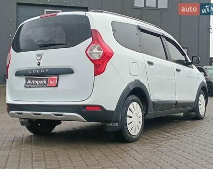 Дачия Лоджи 2015 в Львове на Automoto.ua Белый Дачия Лоджи, объемом двигателя 1.5 л и пробегом 134 тыс. км за 8990 $, фото 4 на Automoto.ua