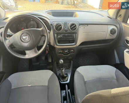 Белый Дачия Лоджи, объемом двигателя 1.6 л и пробегом 215 тыс. км за 6999 $, фото 9 на Automoto.ua