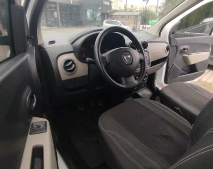 Дачия Лоджи 2016 в Каменце-Подольском на Automoto.ua Белый Дачия Лоджи, объемом двигателя 1.6 л и пробегом 176 тыс. км за 8900 $, фото 10 на Automoto.ua