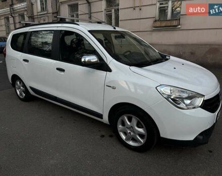 Белый Дачия Лоджи, объемом двигателя 1.6 л и пробегом 170 тыс. км за 7500 $, фото 4 на Automoto.ua
