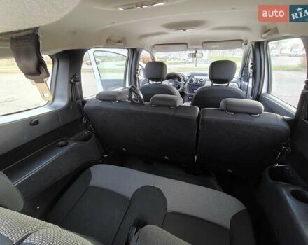 Белый Дачия Лоджи, объемом двигателя 1.6 л и пробегом 170 тыс. км за 7500 $, фото 12 на Automoto.ua