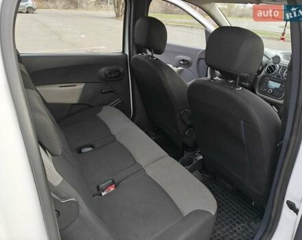 Белый Дачия Лоджи, объемом двигателя 1.6 л и пробегом 170 тыс. км за 7500 $, фото 13 на Automoto.ua