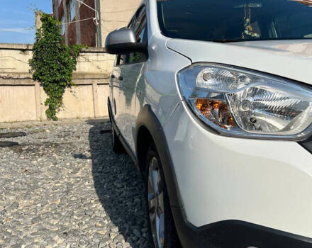 Белый Дачия Лоджи, объемом двигателя 1.2 л и пробегом 54 тыс. км за 10300 $, фото 5 на Automoto.ua