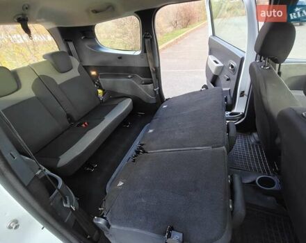 Белый Дачия Лоджи, объемом двигателя 1.6 л и пробегом 170 тыс. км за 7500 $, фото 22 на Automoto.ua