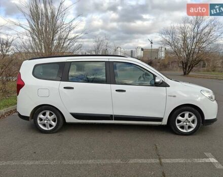Белый Дачия Лоджи, объемом двигателя 1.6 л и пробегом 170 тыс. км за 7500 $, фото 2 на Automoto.ua