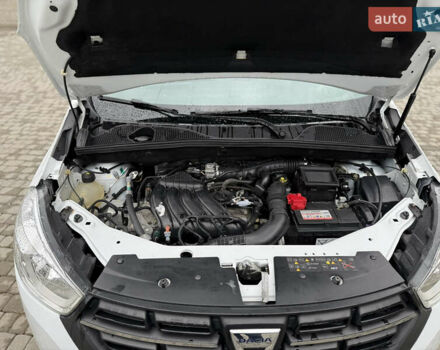 Белый Дачия Лоджи, объемом двигателя 1.6 л и пробегом 135 тыс. км за 7999 $, фото 14 на Automoto.ua