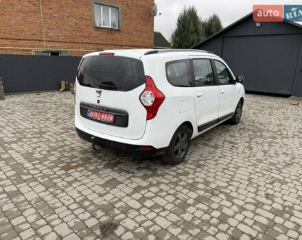 Белый Дачия Лоджи, объемом двигателя 1.6 л и пробегом 135 тыс. км за 7999 $, фото 4 на Automoto.ua