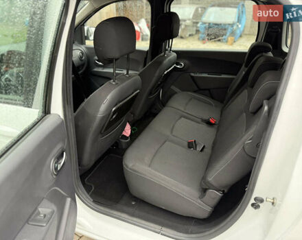 Белый Дачия Лоджи, объемом двигателя 1.6 л и пробегом 135 тыс. км за 7999 $, фото 12 на Automoto.ua