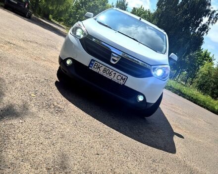 Белый Дачия Лоджи, объемом двигателя 1.2 л и пробегом 167 тыс. км за 7700 $, фото 1 на Automoto.ua