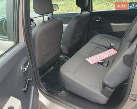 Бежевый Дачия Лоджи, объемом двигателя 1.5 л и пробегом 225 тыс. км за 7500 $, фото 11 на Automoto.ua