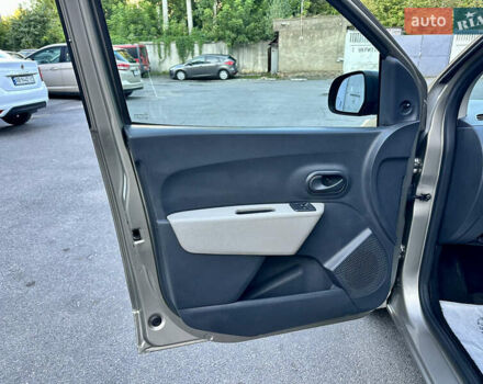 Бежевий Дачія Лоджі, об'ємом двигуна 1.6 л та пробігом 166 тис. км за 7900 $, фото 31 на Automoto.ua