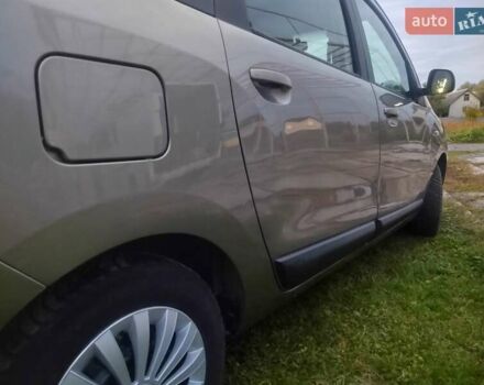 Дачия Лоджи 2013 в Дубно на Automoto.ua Бежевый Дачия Лоджи, объемом двигателя 1.5 л и пробегом 317 тыс. км за 7499 $, фото 5 на Automoto.ua