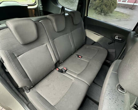 Бежевый Дачия Лоджи, объемом двигателя 1.5 л и пробегом 209 тыс. км за 8500 $, фото 23 на Automoto.ua