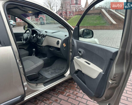 Бежевый Дачия Лоджи, объемом двигателя 1.5 л и пробегом 209 тыс. км за 8500 $, фото 20 на Automoto.ua