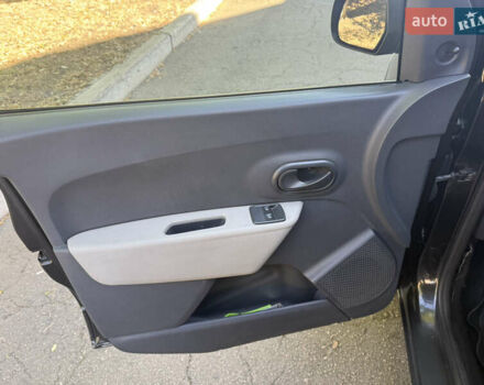 Черный Дачия Лоджи, объемом двигателя 1.5 л и пробегом 286 тыс. км за 7000 $, фото 3 на Automoto.ua