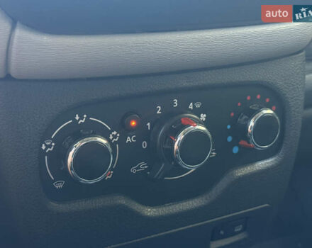 Черный Дачия Лоджи, объемом двигателя 1.5 л и пробегом 286 тыс. км за 7000 $, фото 6 на Automoto.ua