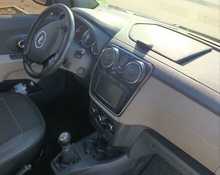 Черный Дачия Лоджи, объемом двигателя 1.5 л и пробегом 305 тыс. км за 8300 $, фото 4 на Automoto.ua