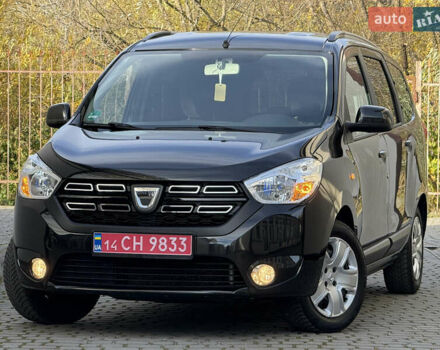 Дачія Лоджі 2018 у Дрогобичі на Automoto.ua Чорний Дачія Лоджі, об'ємом двигуна 1.6 л та пробігом 98 тис. км за 9750 $, фото 17 на Automoto.ua