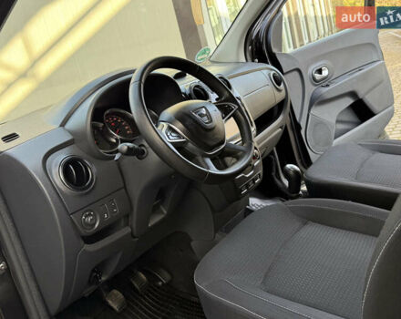Дачія Лоджі 2018 у Дрогобичі на Automoto.ua Чорний Дачія Лоджі, об'ємом двигуна 1.6 л та пробігом 98 тис. км за 9750 $, фото 80 на Automoto.ua