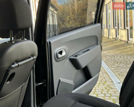 Дачія Лоджі 2018 у Дрогобичі на Automoto.ua Чорний Дачія Лоджі, об'ємом двигуна 1.6 л та пробігом 98 тис. км за 9750 $, фото 55 на Automoto.ua